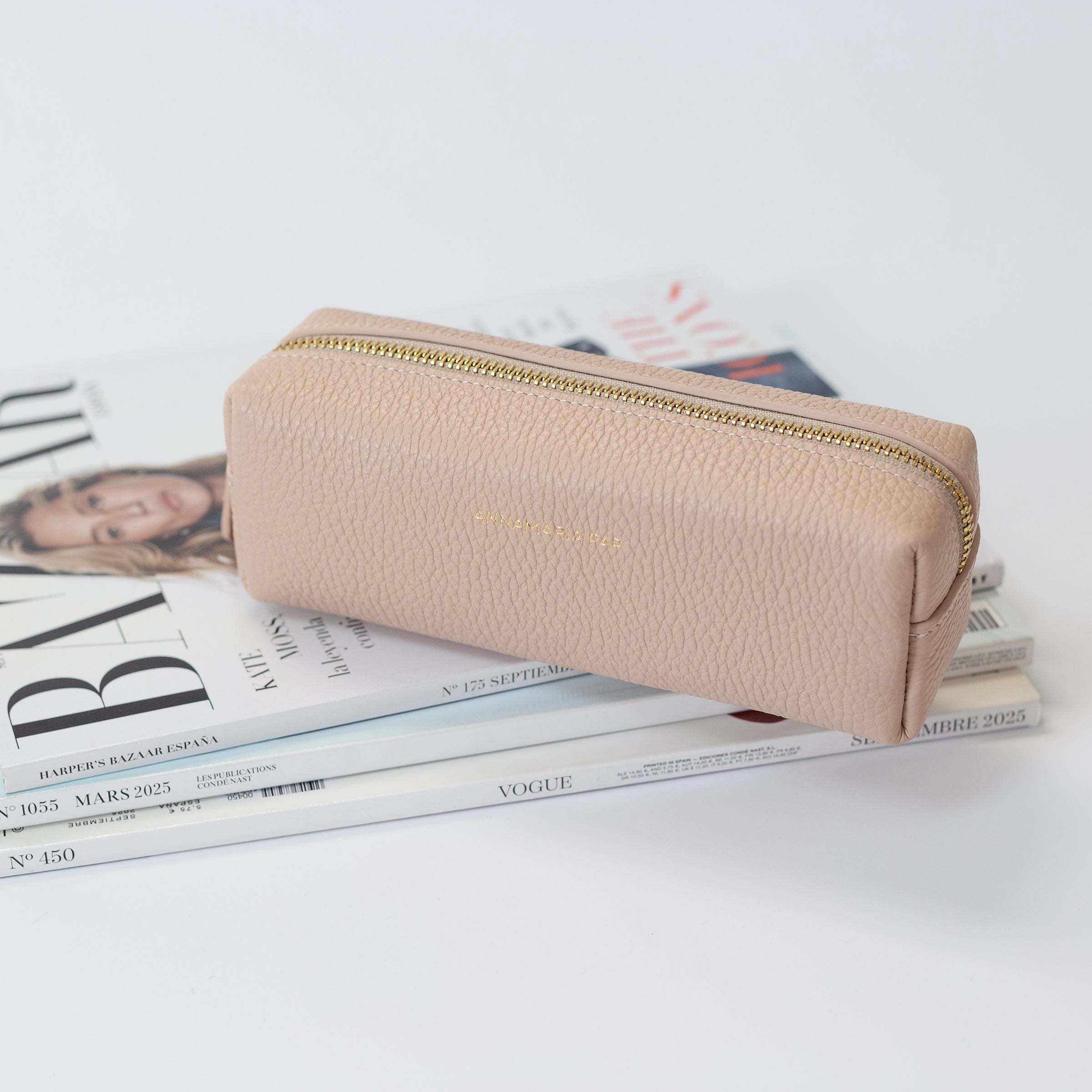 GWEN leather pouch