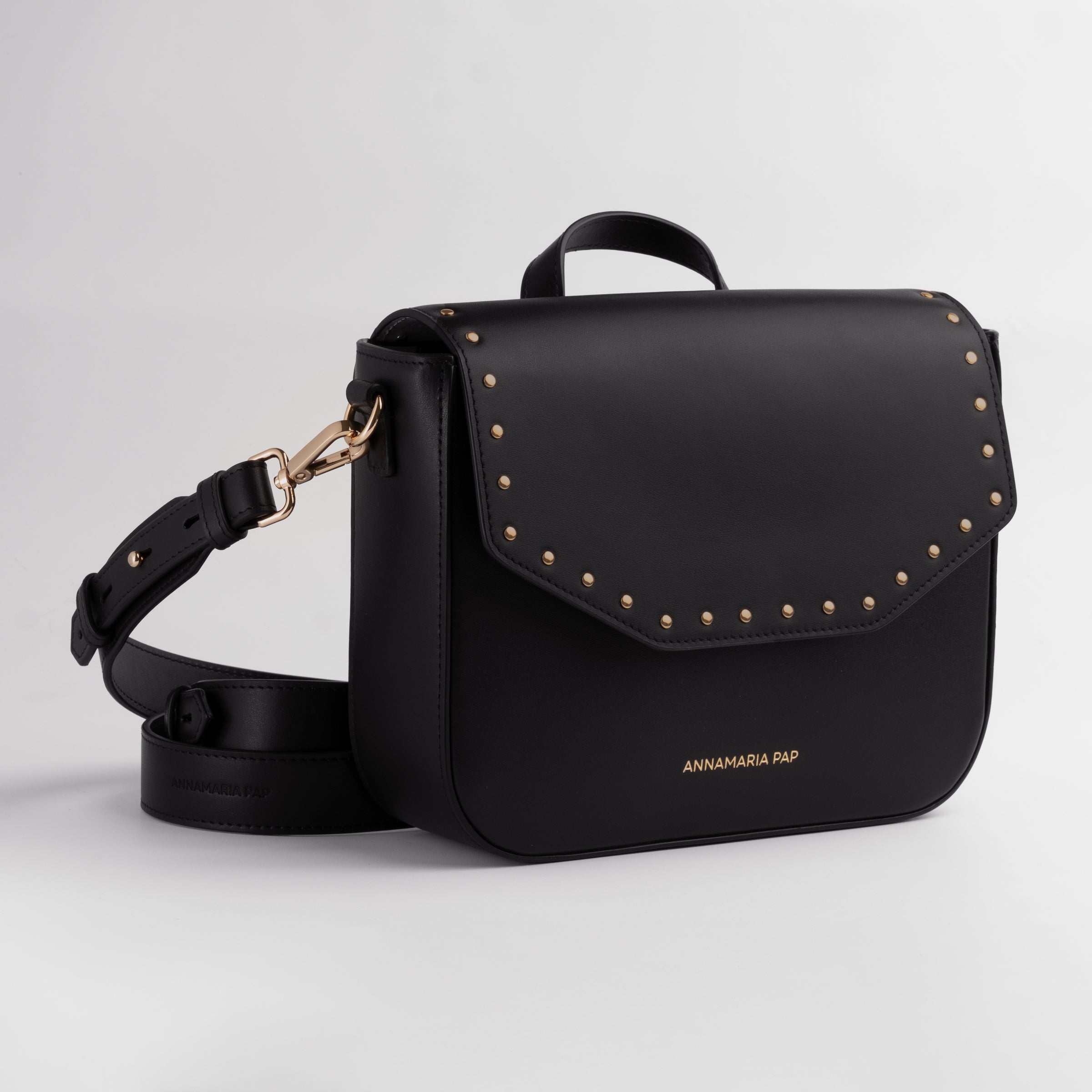 NIU leather bag with studs