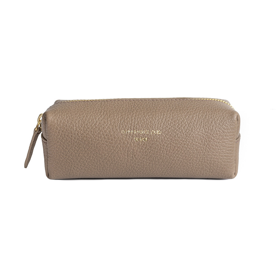 GWEN Capuccino leather beauty bag