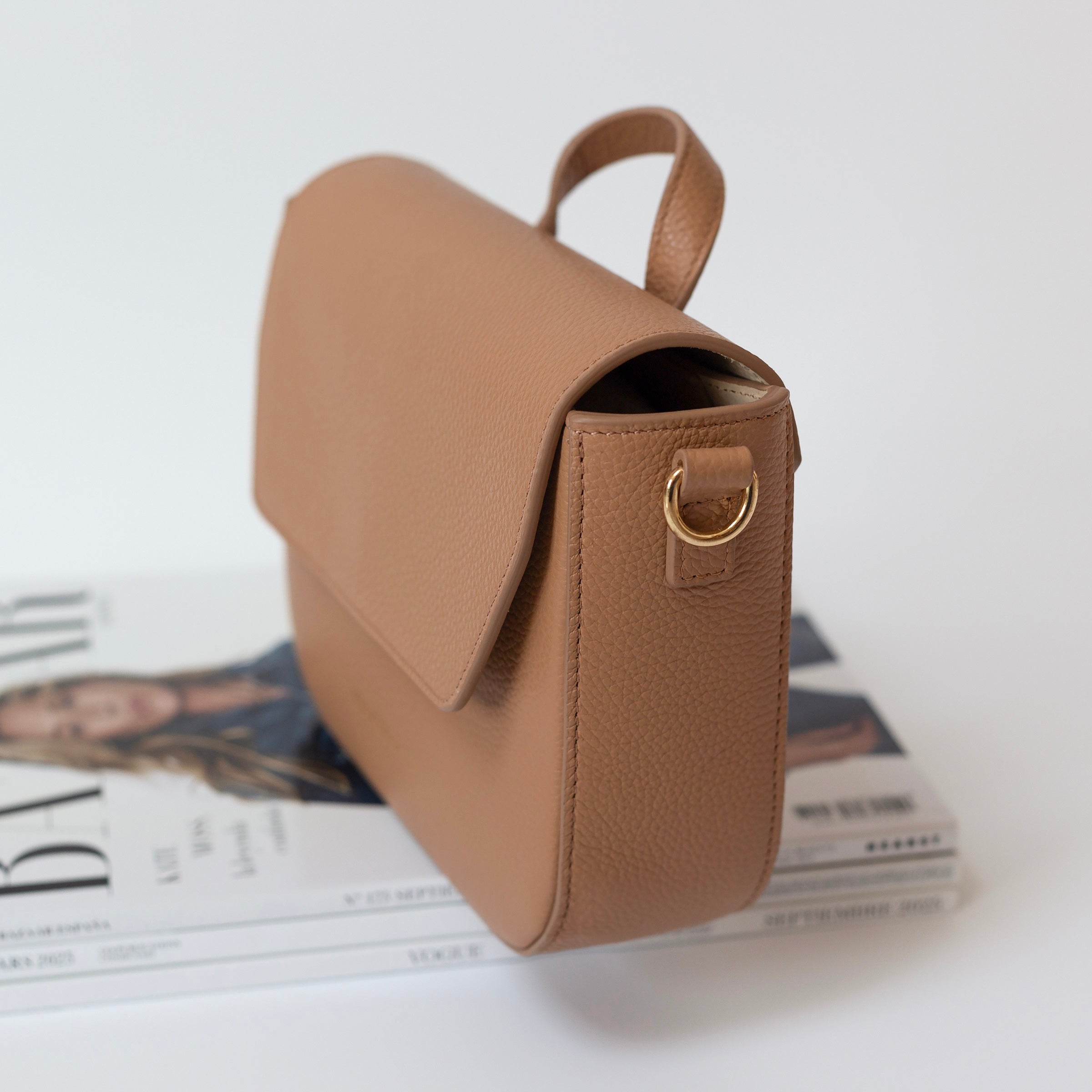 ARIEL leather bag