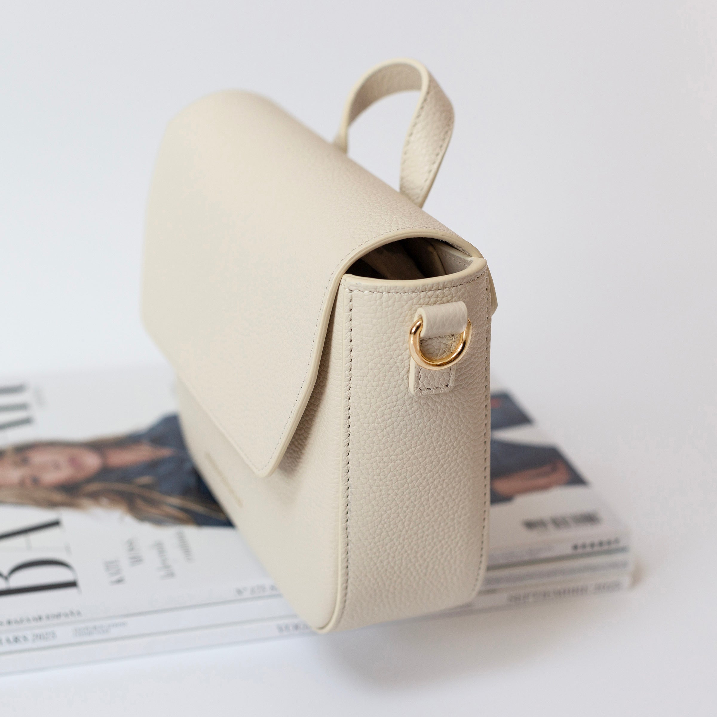 ARIEL leather bag