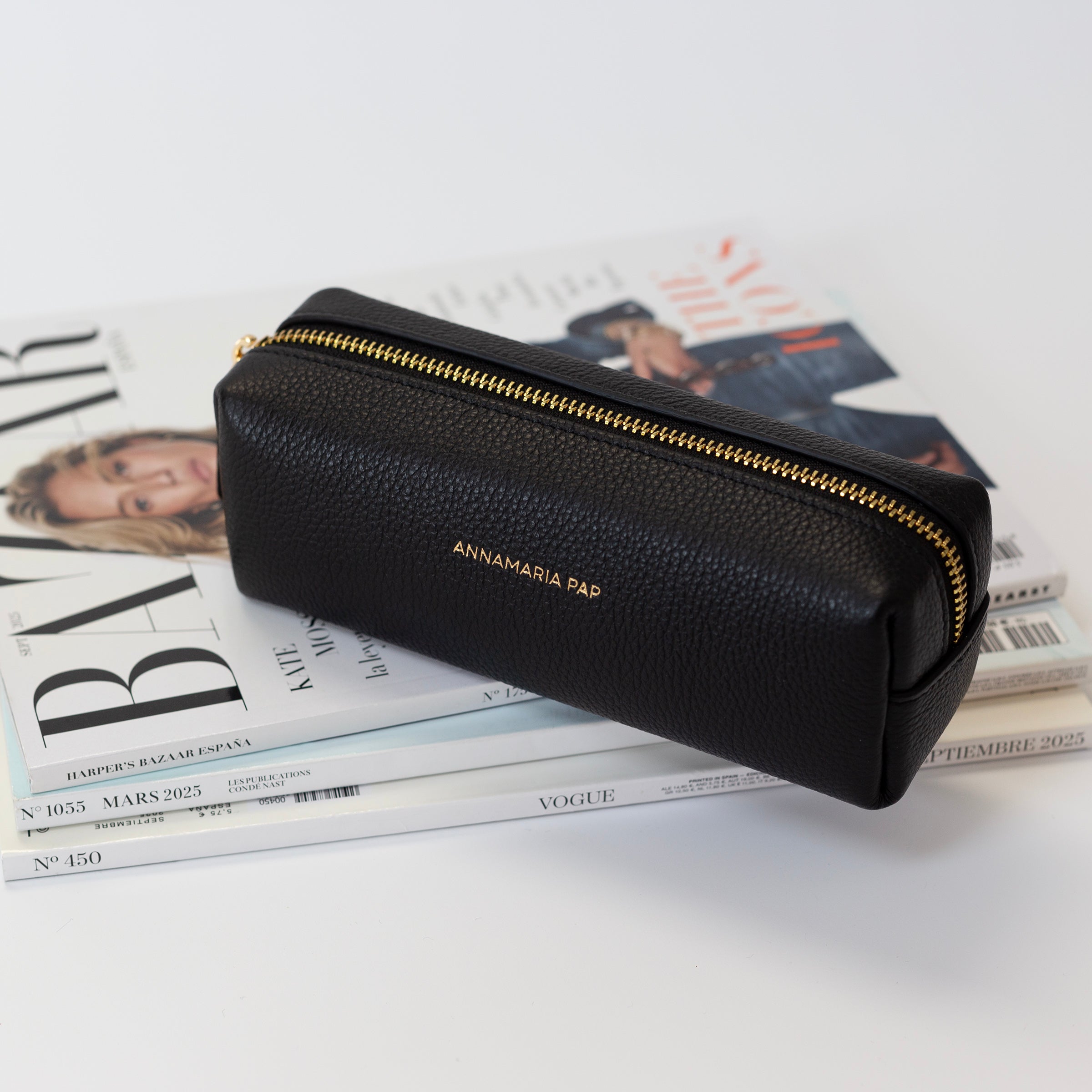 GWEN leather pouch