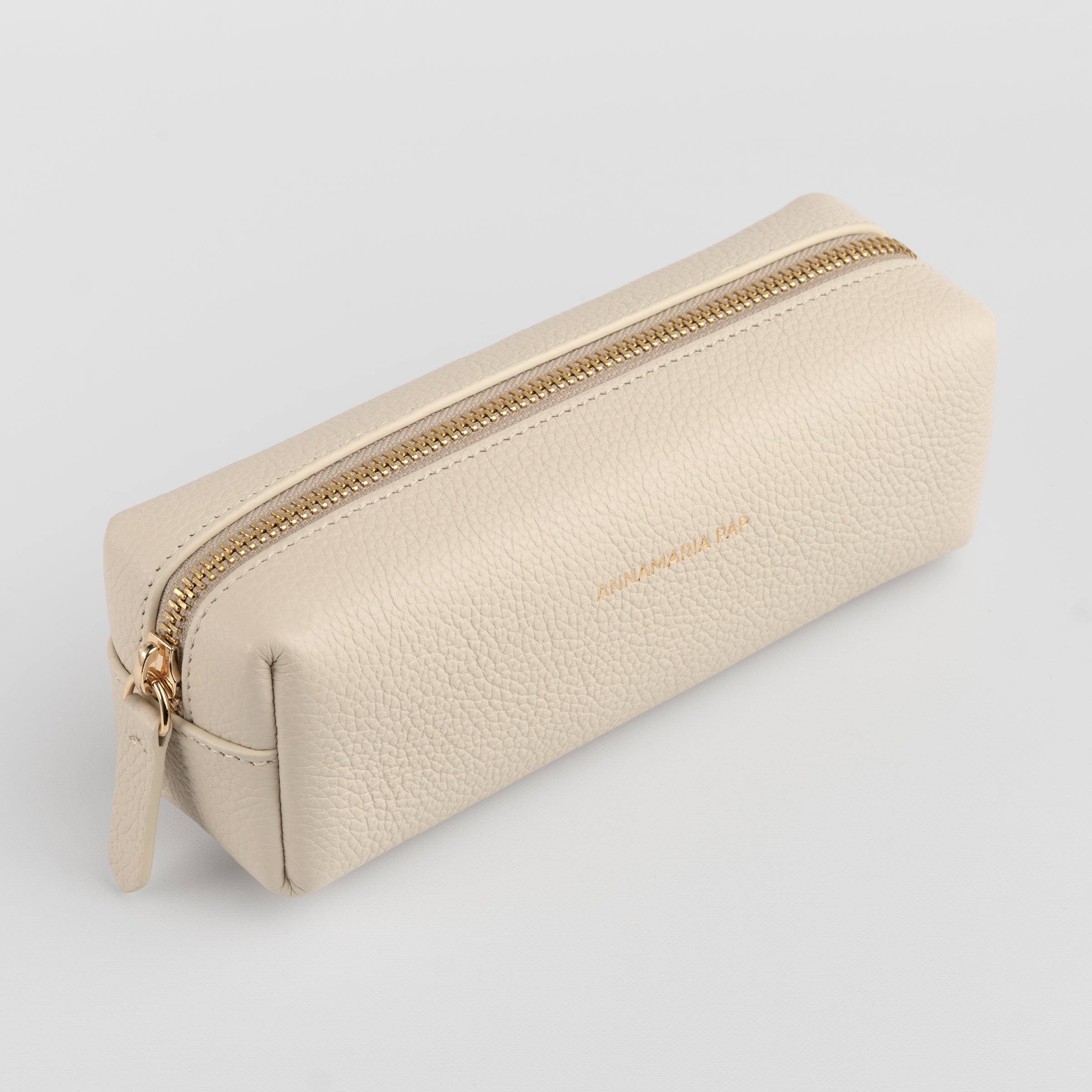 GWEN leather pouch