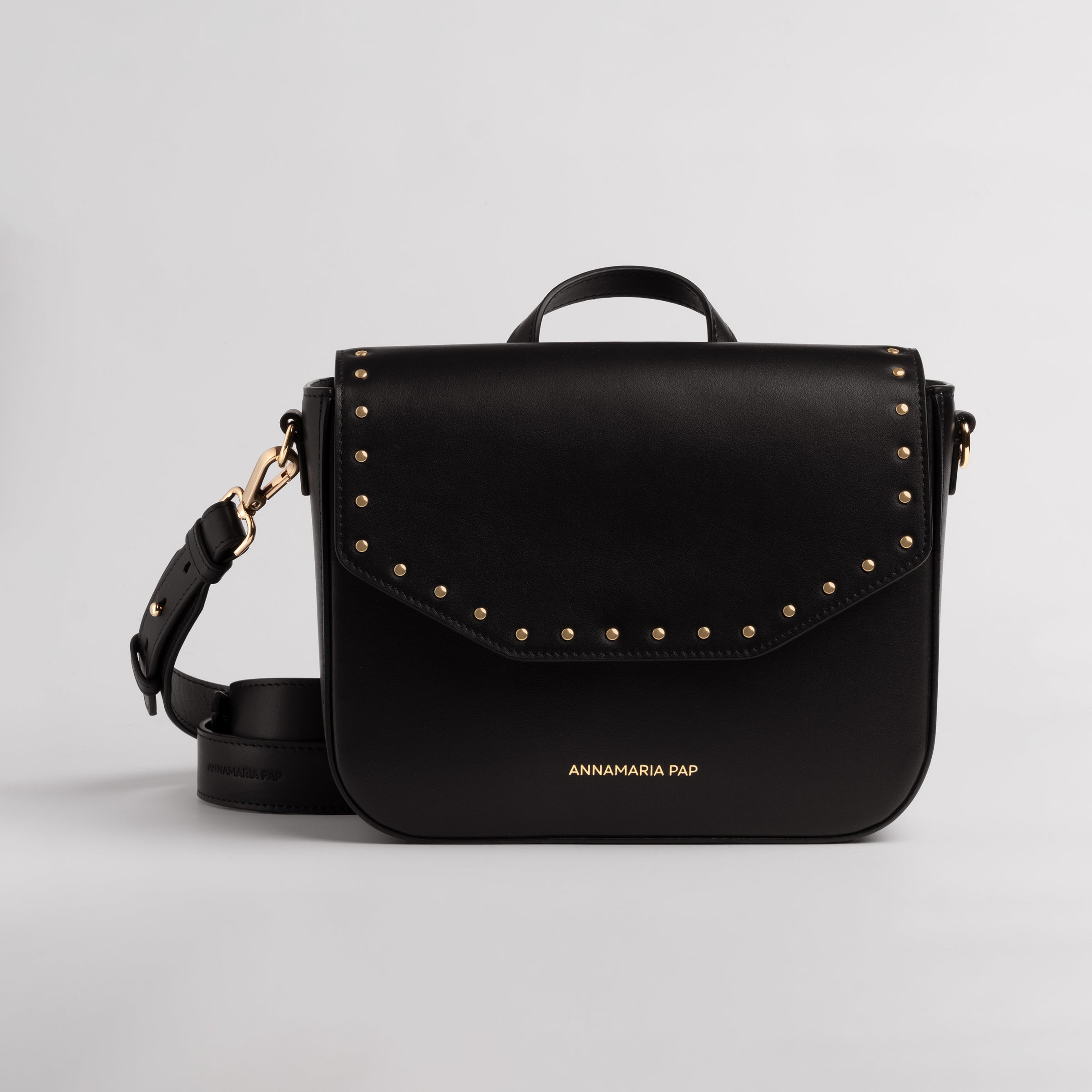 NIU leather bag with studs