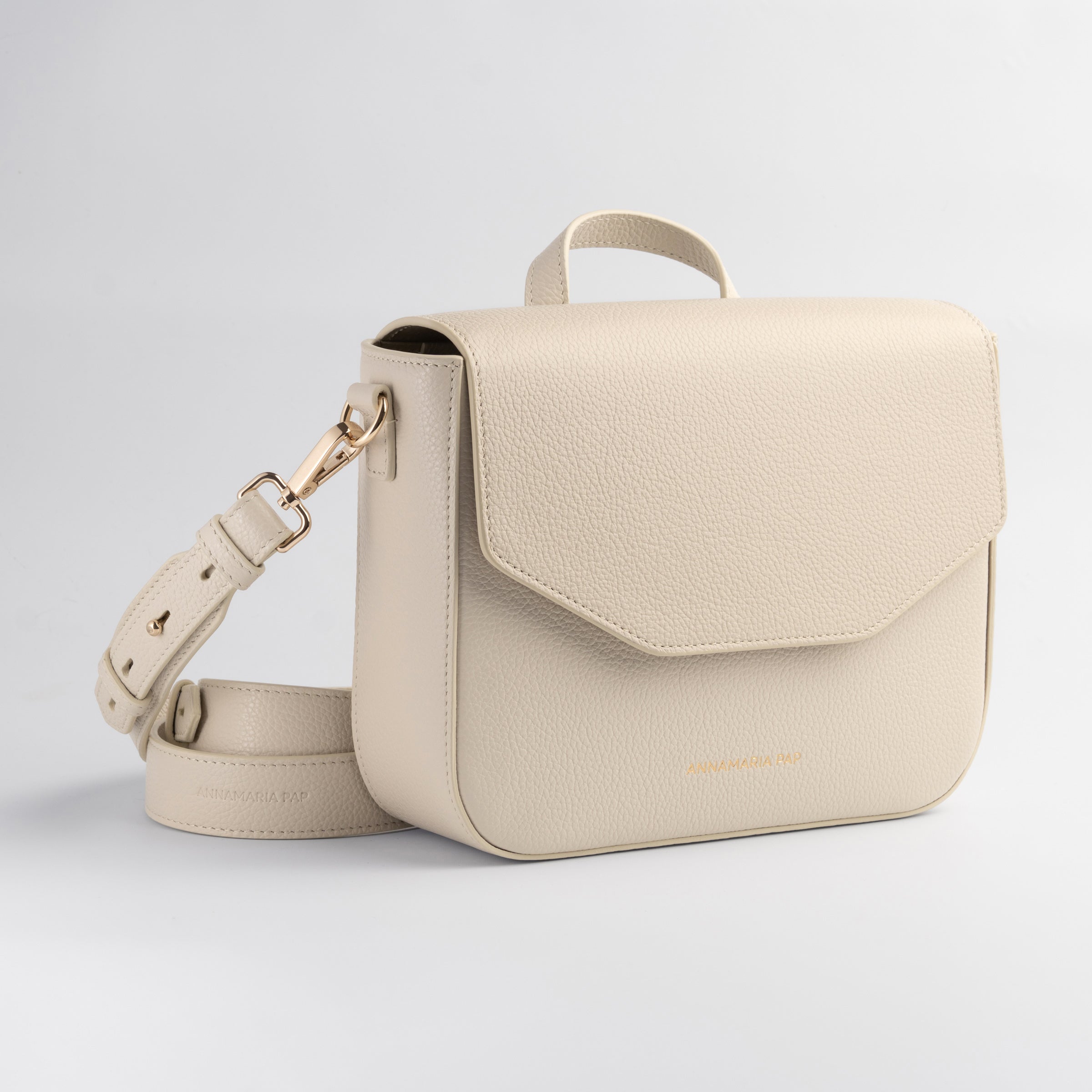 NIU leather bag