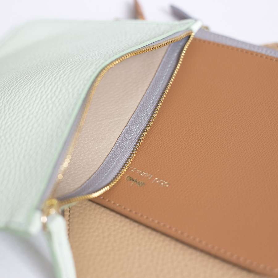 ANNE Mint leather pouch